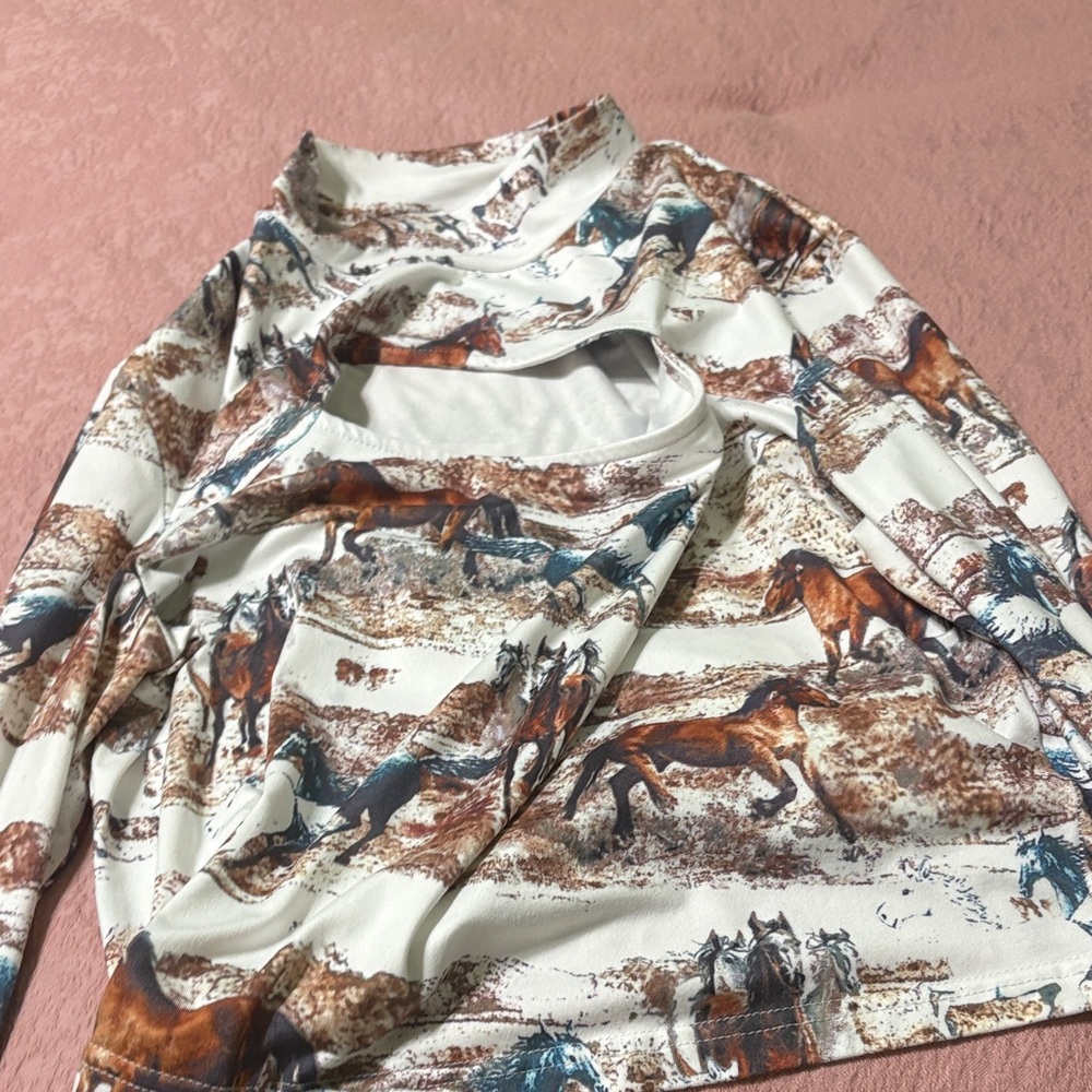 Horse Print Long Sleeve crop Top
